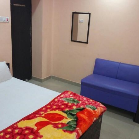 Hotel Atithi Galaxy كانبور المظهر الخارجي الصورة