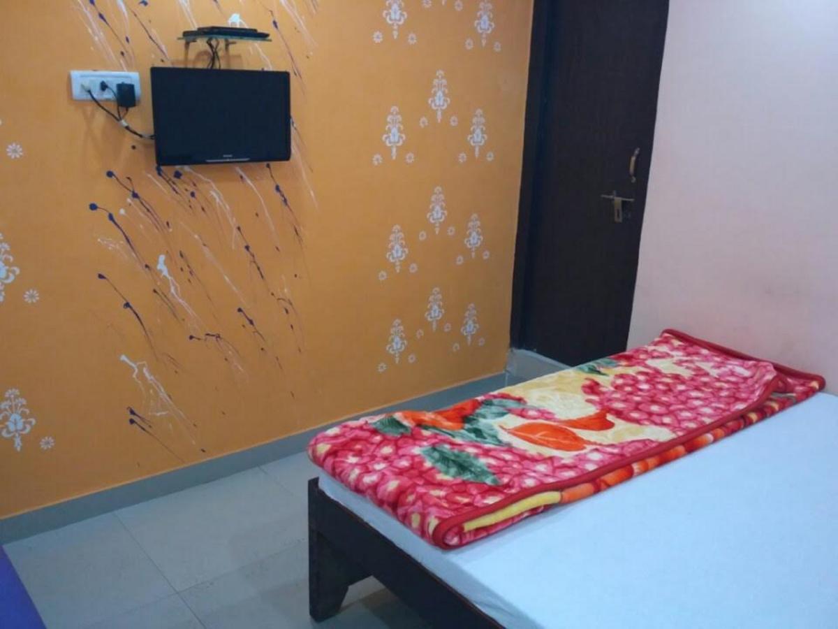 Hotel Atithi Galaxy كانبور المظهر الخارجي الصورة