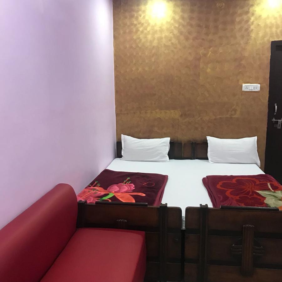 Hotel Atithi Galaxy كانبور المظهر الخارجي الصورة