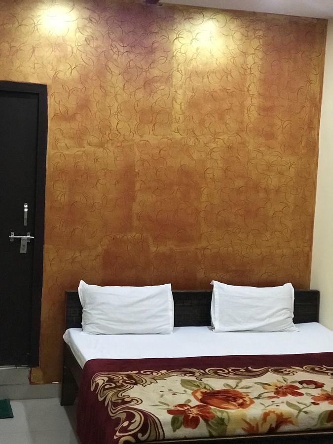 Hotel Atithi Galaxy كانبور المظهر الخارجي الصورة