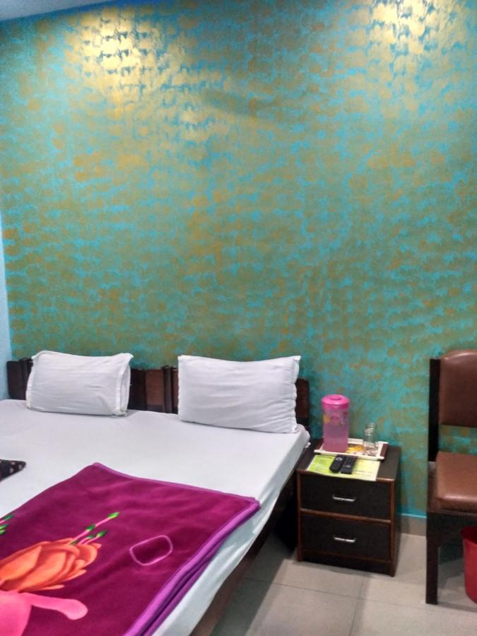 Hotel Atithi Galaxy كانبور المظهر الخارجي الصورة